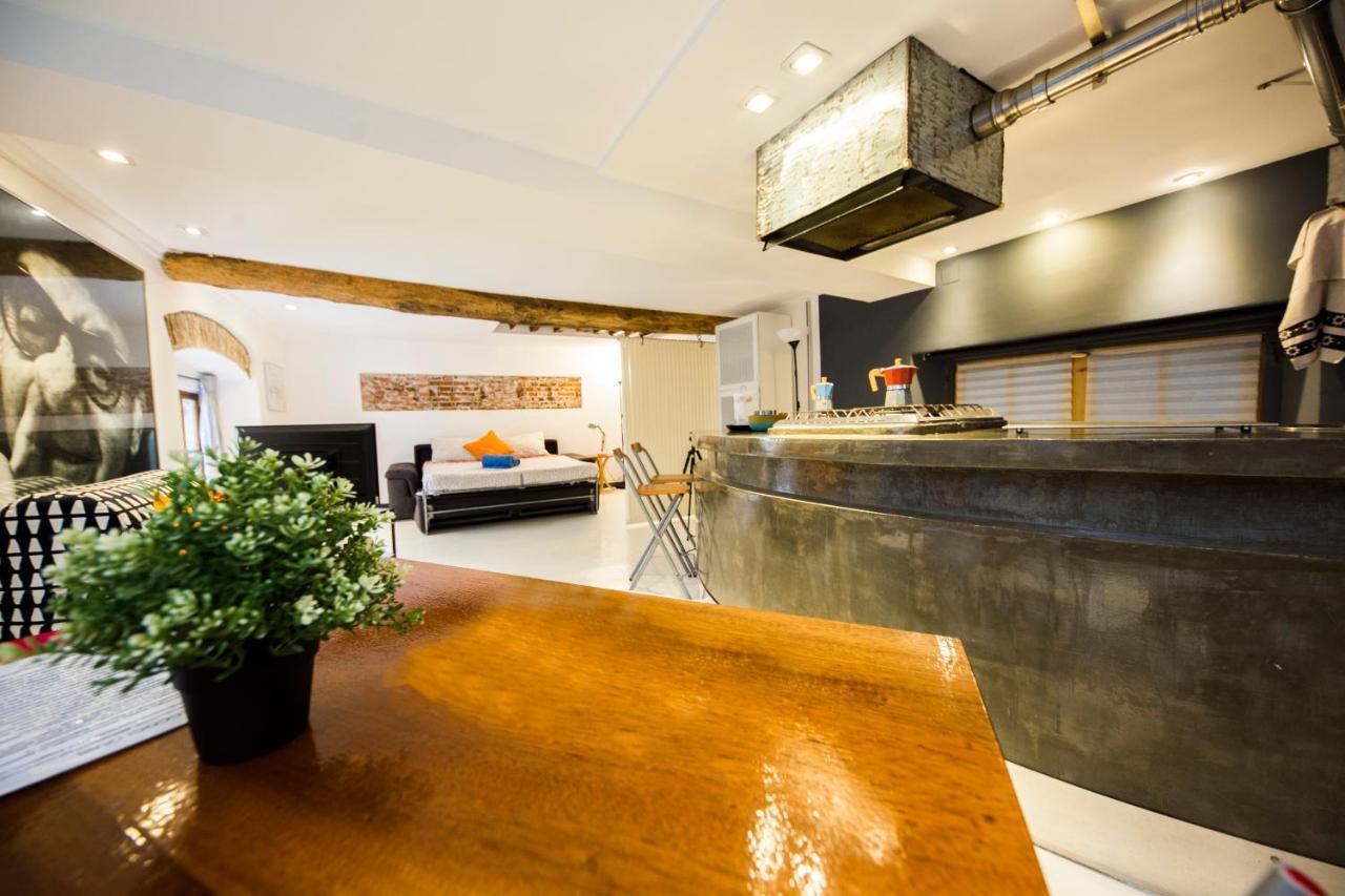 Loft La Citta Vecchia Lägenhet Genua Exteriör bild